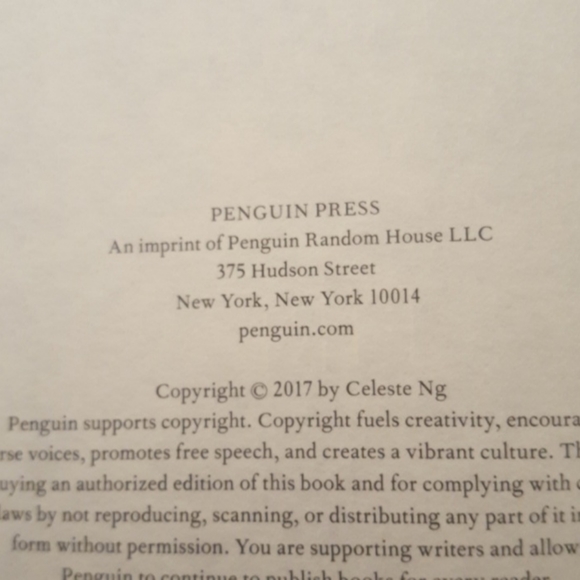 Where the Crawdads Sing Little Fires Everywhere Books - Picture 10 of 10